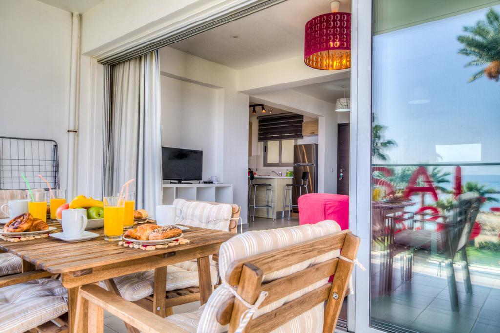 Beachfront Trident Protaras Exterior foto